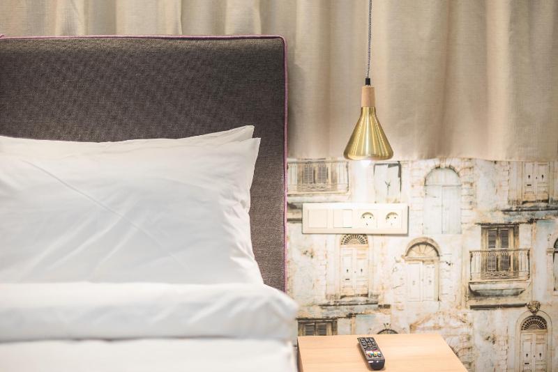 Comfort Room image 2