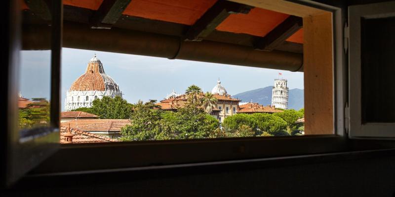 Attic Triple Room with Tower View image 1