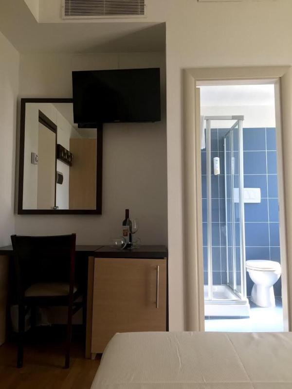 Hotel Royal - image 27