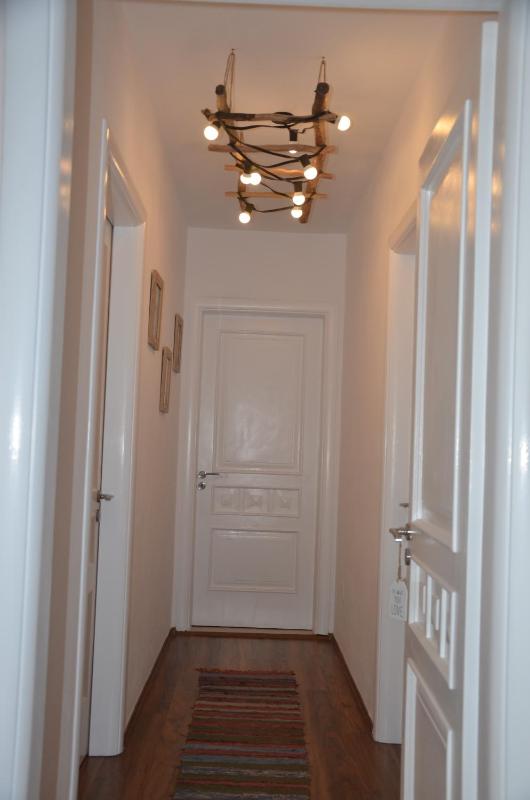 City Centre Apartment 2 - image 9