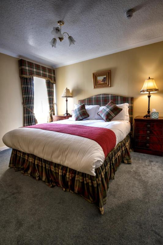 Standard Double Room image 3