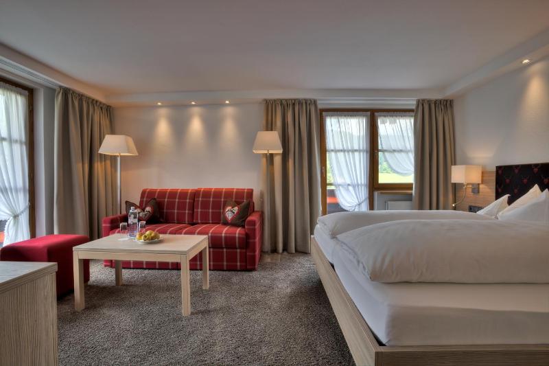 Deluxe Double Room image 2