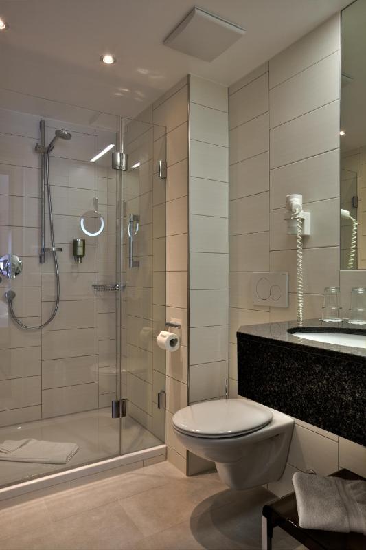 Standard Double Room image 2