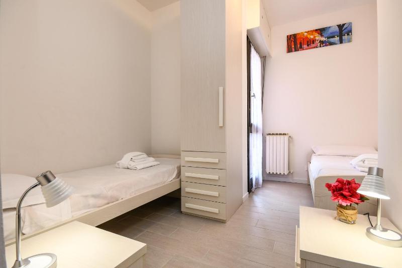 Holiday Sirmione Apartments - image 18
