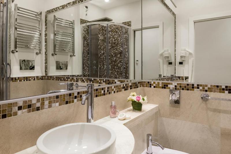 Economy Double or Twin Room image 3