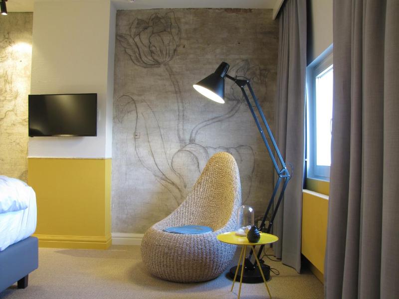 Family Room with Private Bathroom image 2