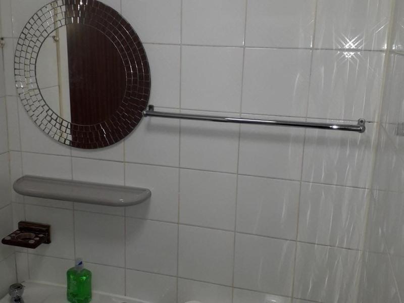 Double Room with Private Bathroom image 2