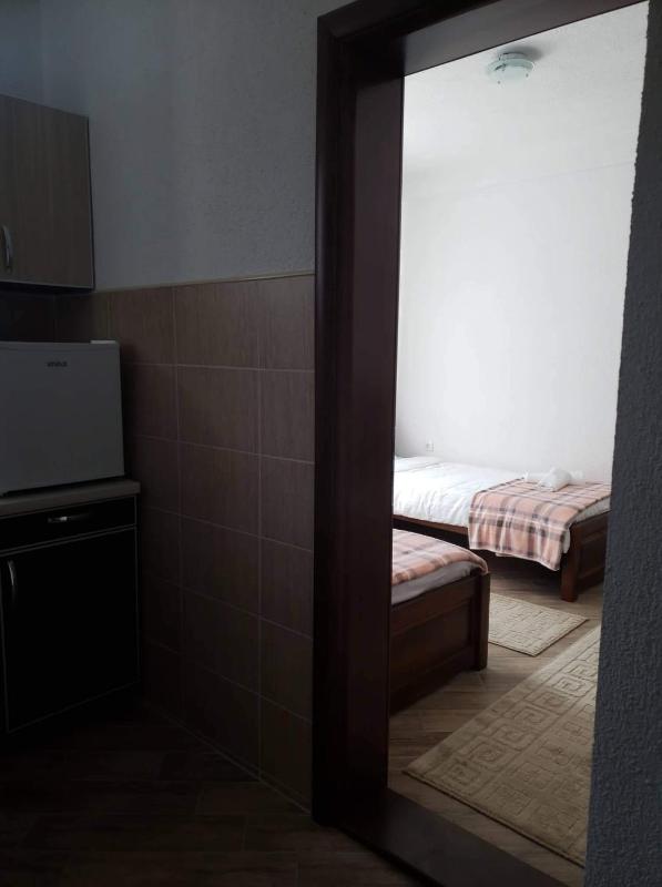 Twin Room with Mountain View image 4