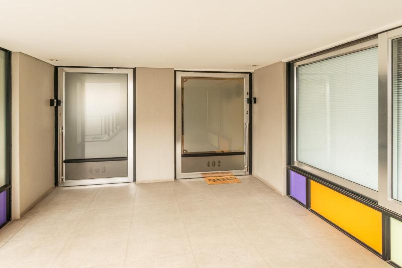 NYC Style Downtown Duplex - image 10