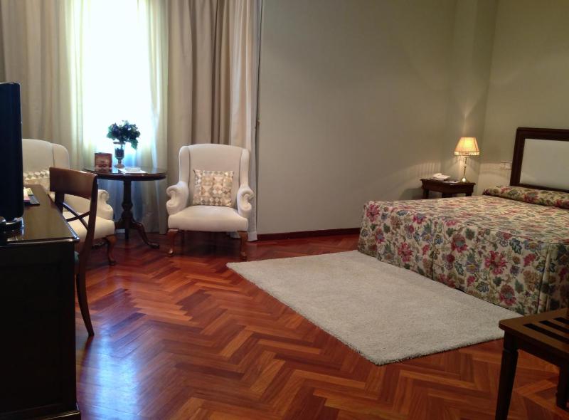 Double or Twin Room image 2