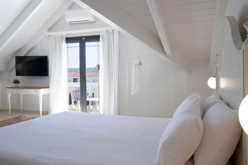 Alley Boutique Hotel and Spa - image 41