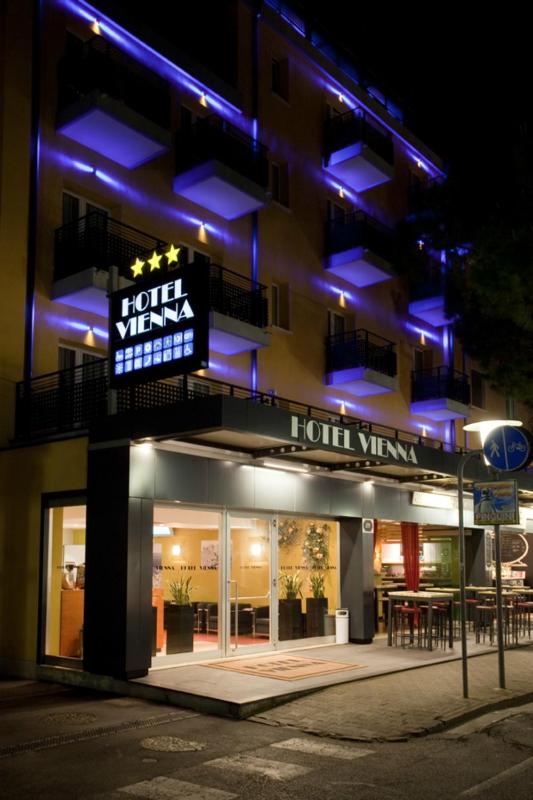 Hotel Vienna - image 9