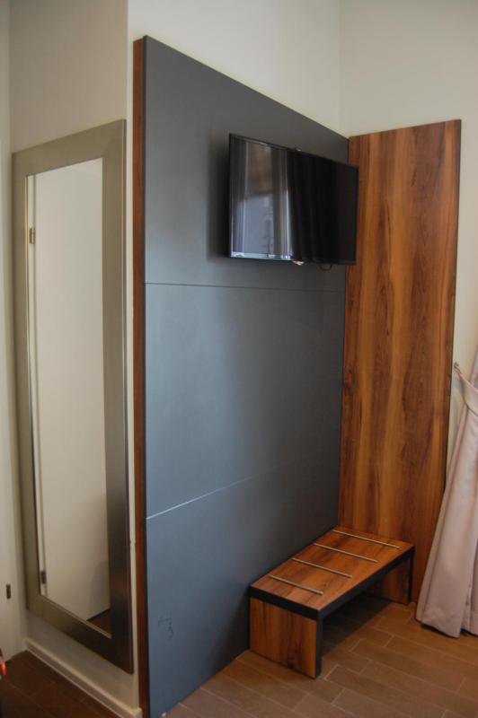 Single Room image 3