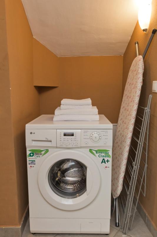 City Centre Apartments - image 14