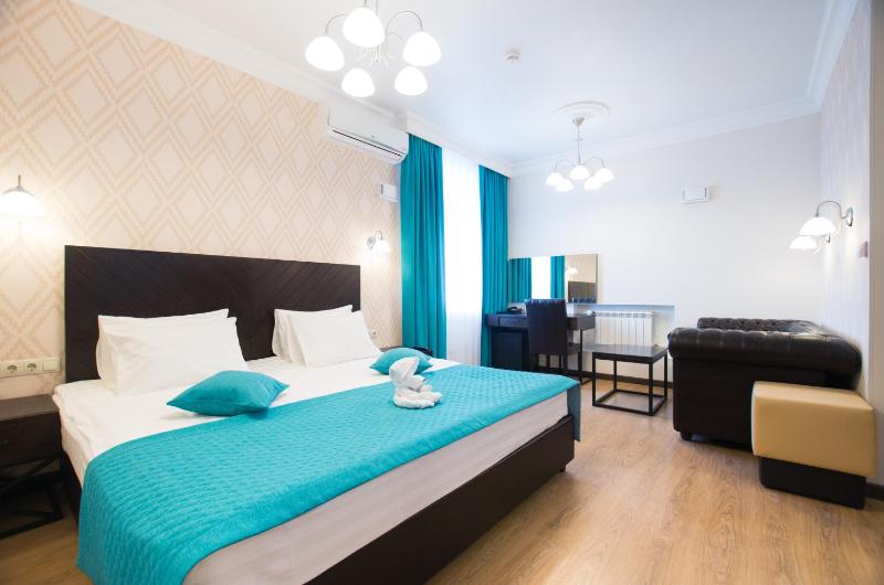 Superior Suite image 1