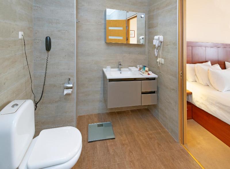 Superior Suite image 2