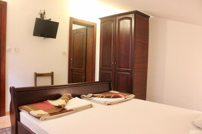 Nir Apartments Budva - image 5