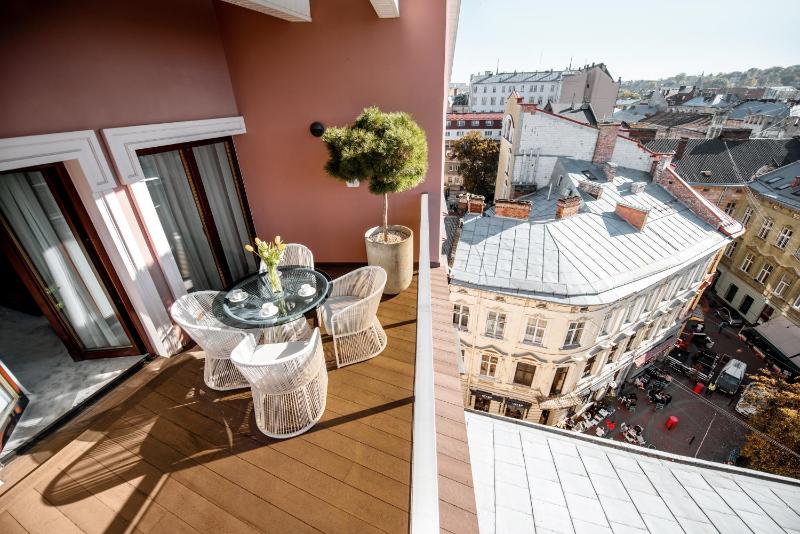 Presidential Suite image 3
