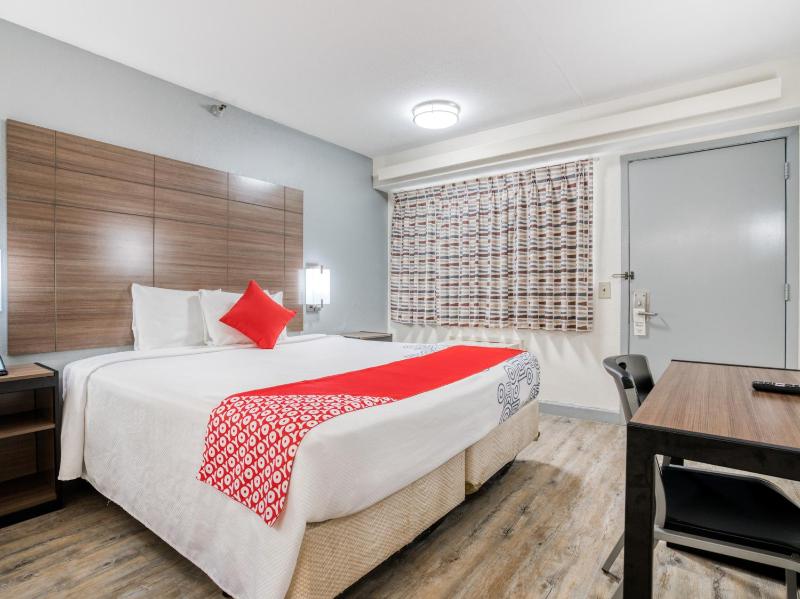 Dallas Love Field Inn - image 15
