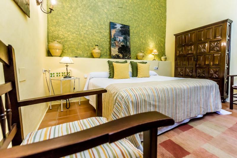 Double or Twin Room image 2