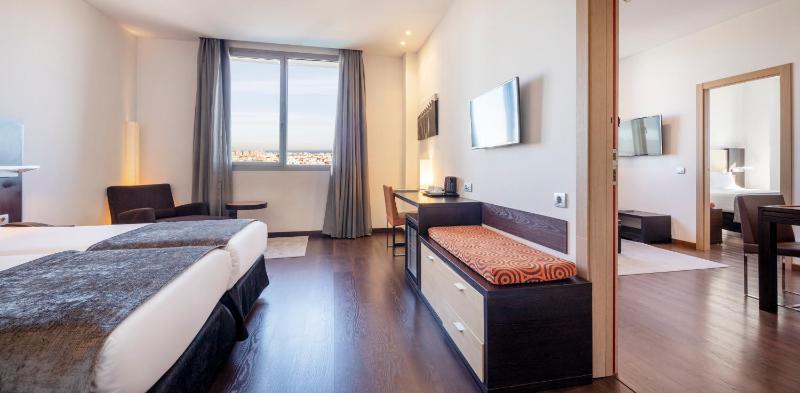 Junior Suite (3 Adults) image 3