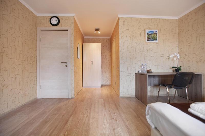Comfort Triple Room image 1