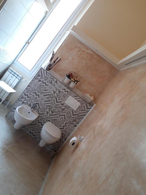 Superior Double Room with Balcony image 2