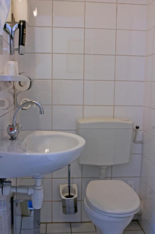 Double Room with Spa Bath image 2