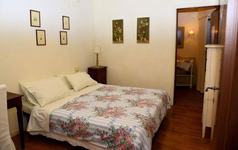 Deluxe Double or Twin Room image 1