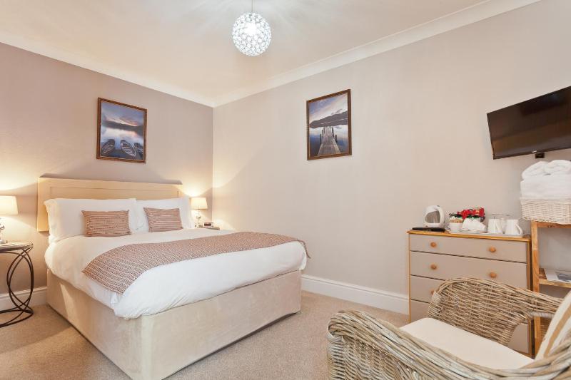 Cosy Double Room image 4