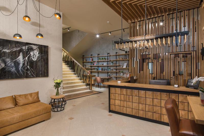 THE STAY Boutique Hotel Central Square by Aston - image 13