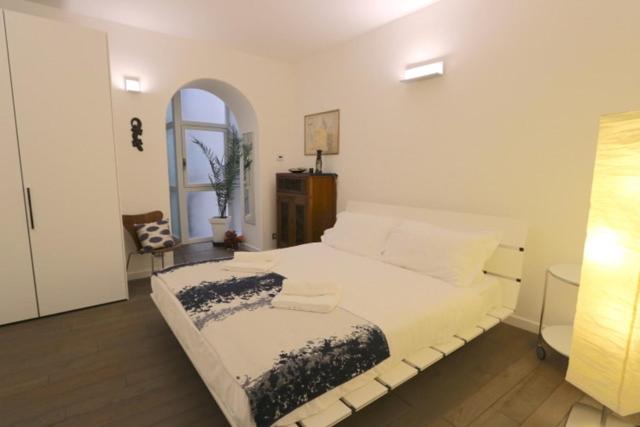 Deluxe Apartment image 2