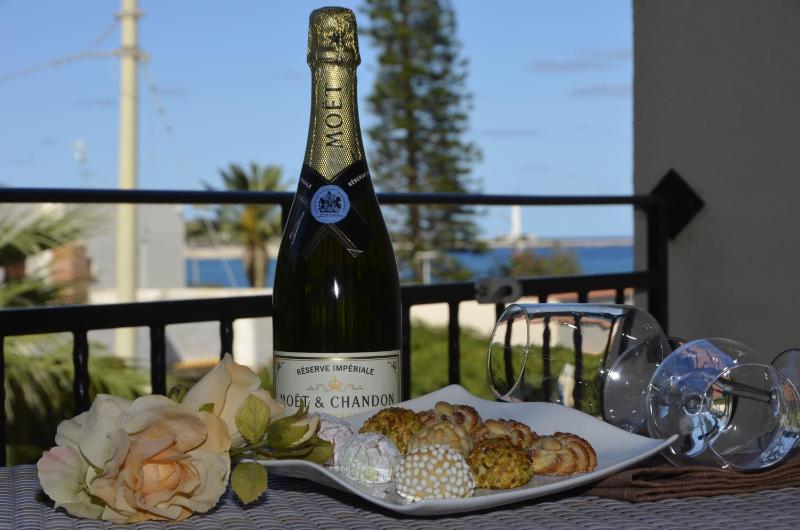 King Room with Balcony image 4