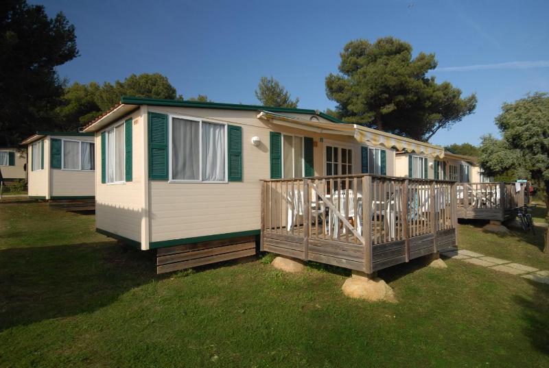 Two-Bedroom Mobile Home - Seaside image 1