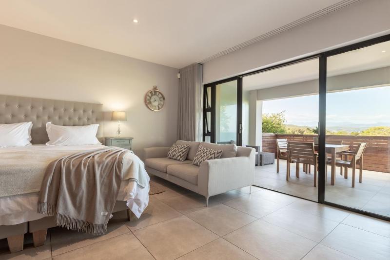 Sunrise Bay Self Catering - image 7