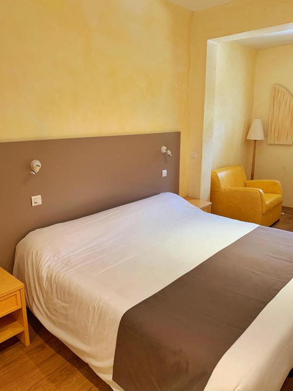 Hôtel Beau Soleil - image 11