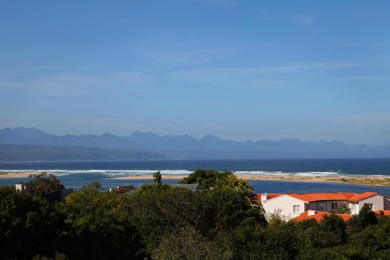 Sunrise Bay Self Catering - image 6