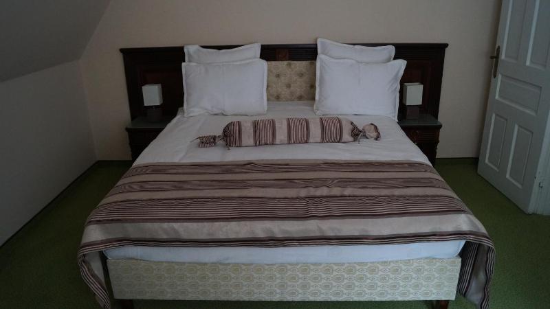Standard Suite image 2