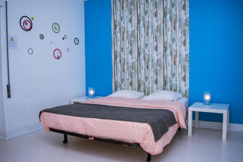 Deluxe Queen Room image 2