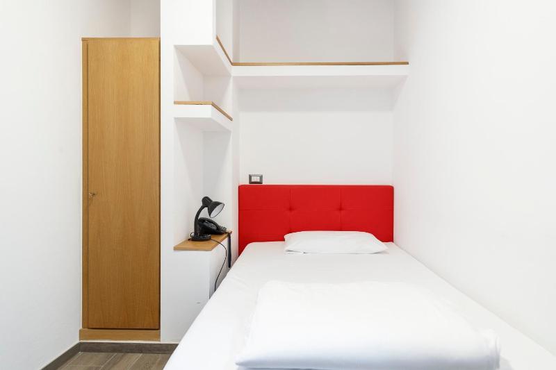 Superior Single Room image 4