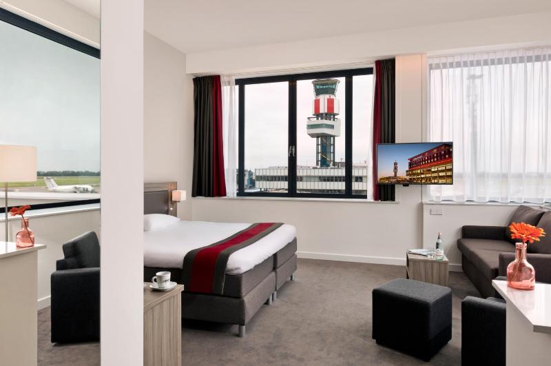 Executive Room image 3