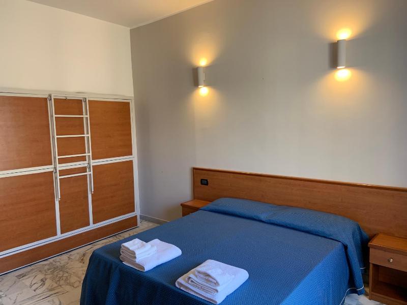 Hotel Lungomare - image 11