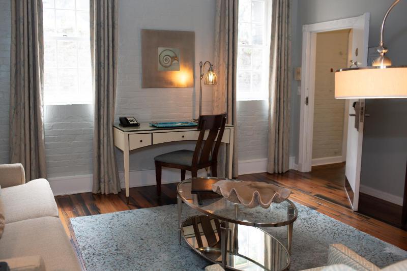Olde Harbour Inn - image 20