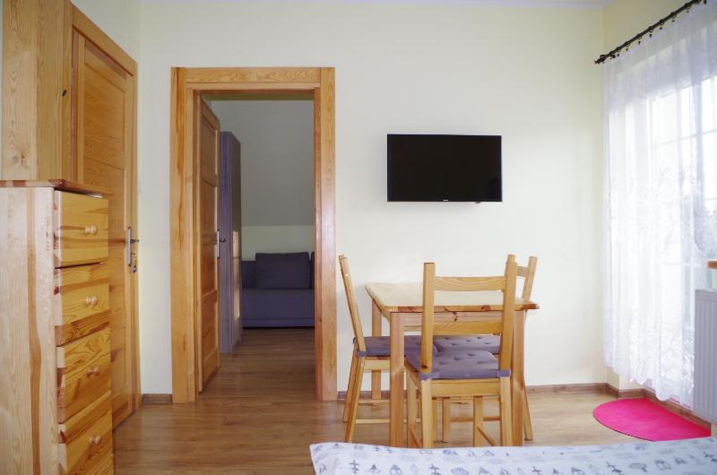 One-Bedroom Apartment image 3