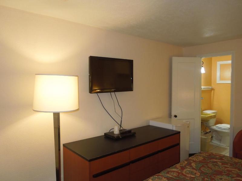 King Room image 3