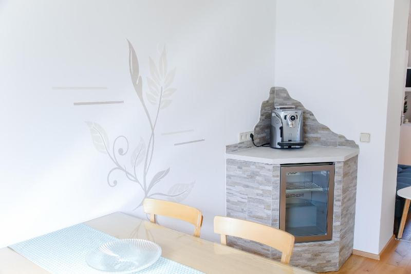 Apartment image 4