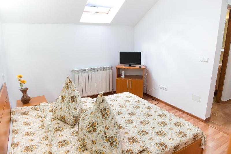 Double Room with Private Bathroom image 3