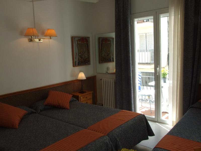 Hotel Montserrat - image 36