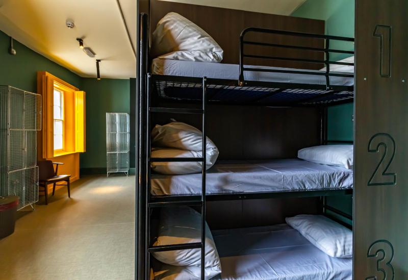Bed in 9-Bed Mixed Dormitory Room with Shared Bathroom image 1