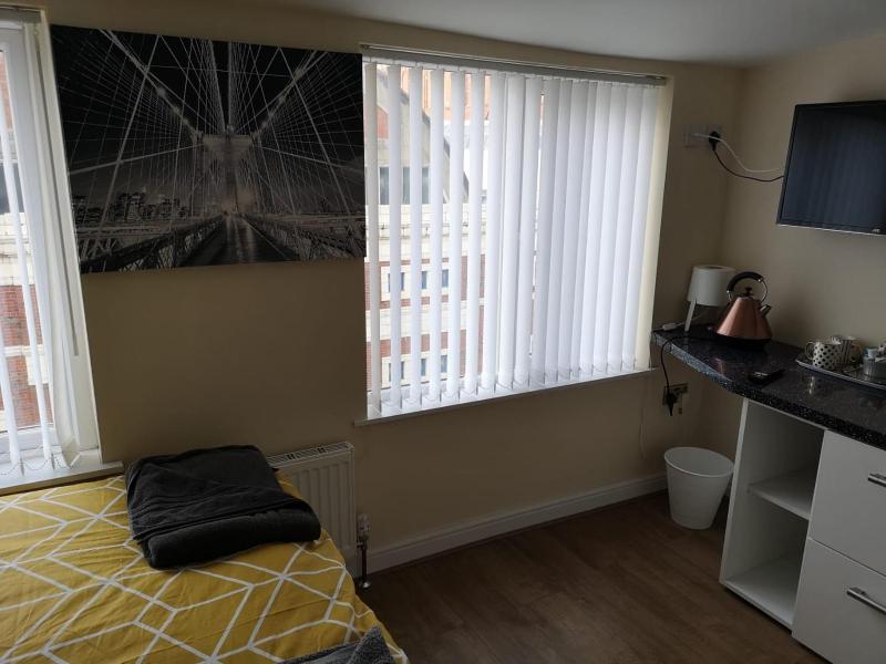 Deluxe Single Room image 3